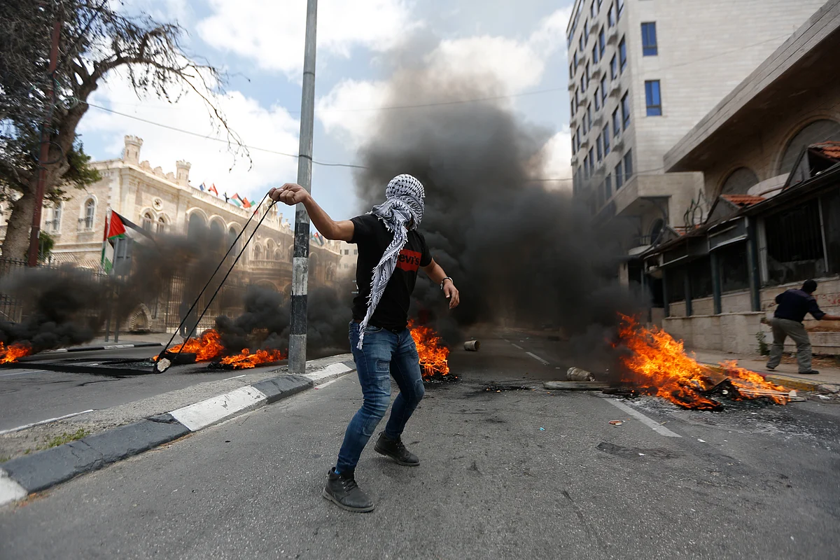 60 Gazans Killed in Protest March Against US Embassy in Jerusalem