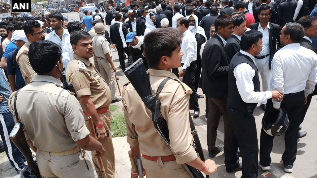 UP Govt to Compensate Family of Lawyer Shot Dead in Colonelganj 