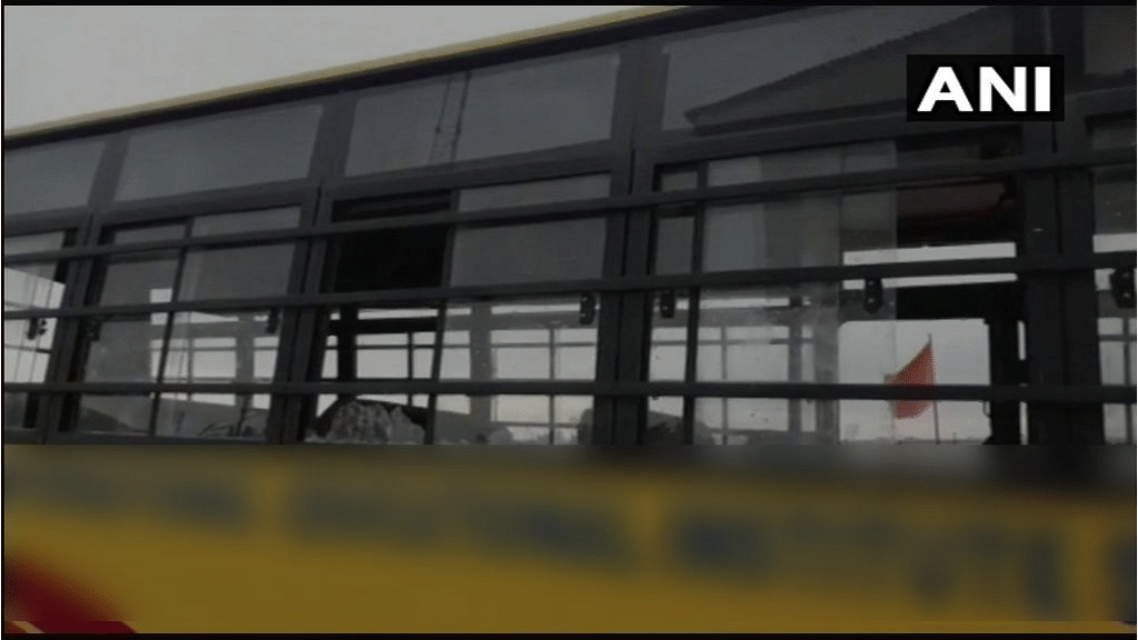 Visuals of school bus on which stones were pelted in Jammu and Kashmir. One student has been injured in the incident.&nbsp;