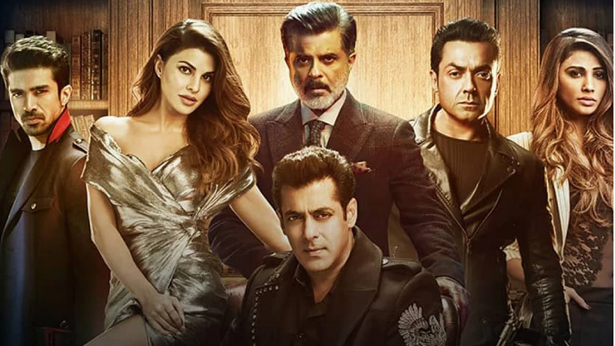 The poster of <i>Race 3</i>.