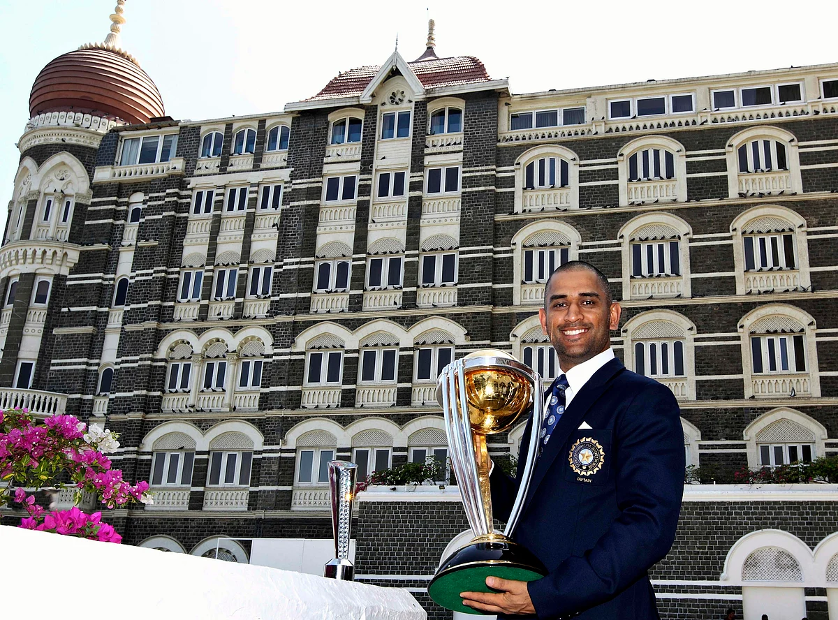 Dhoni is Like the Classic Hindi Film Mughal-E-Azam: Sandeep Patil