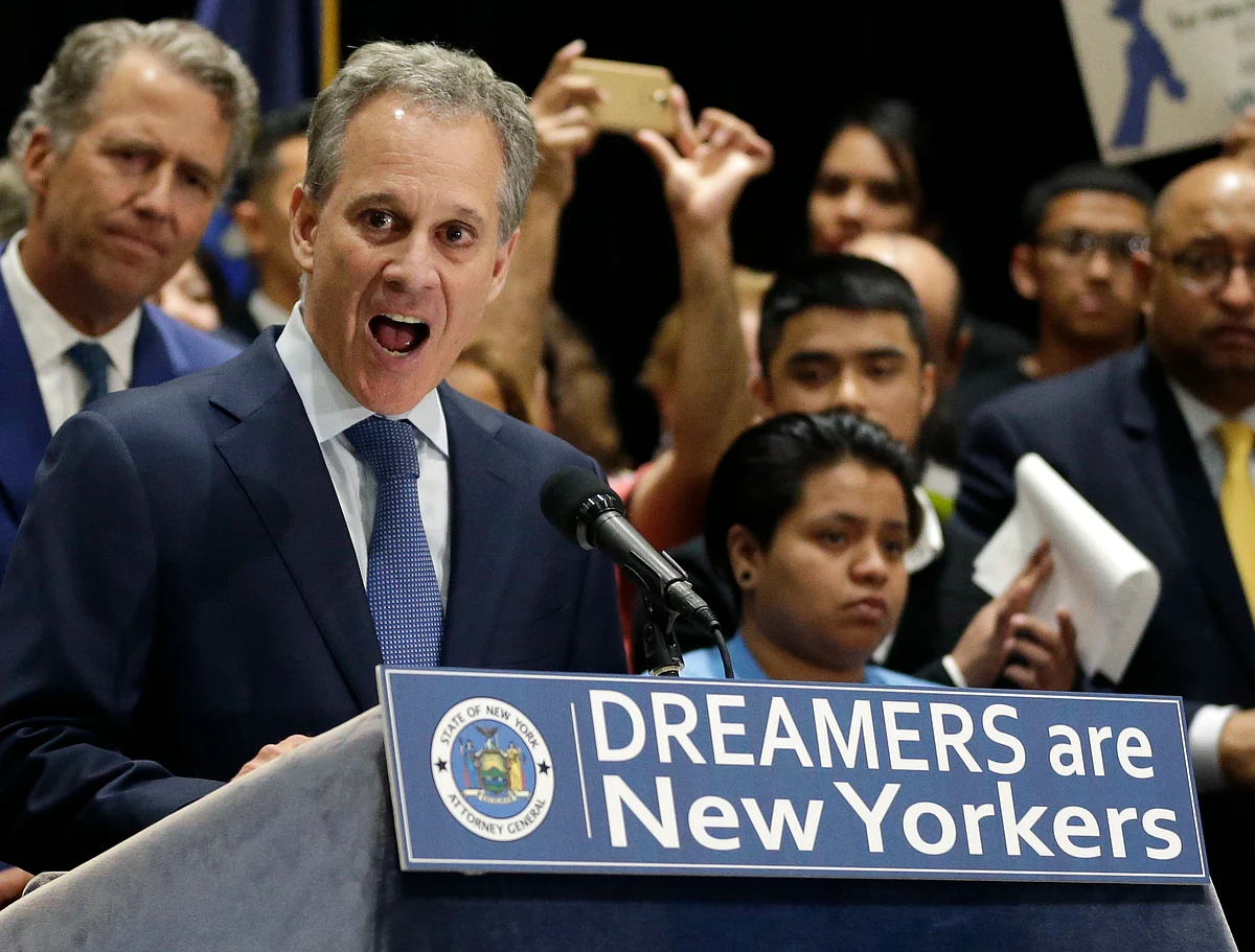 New York AG Resigns After Physical Abuse Allegations by 4 Women