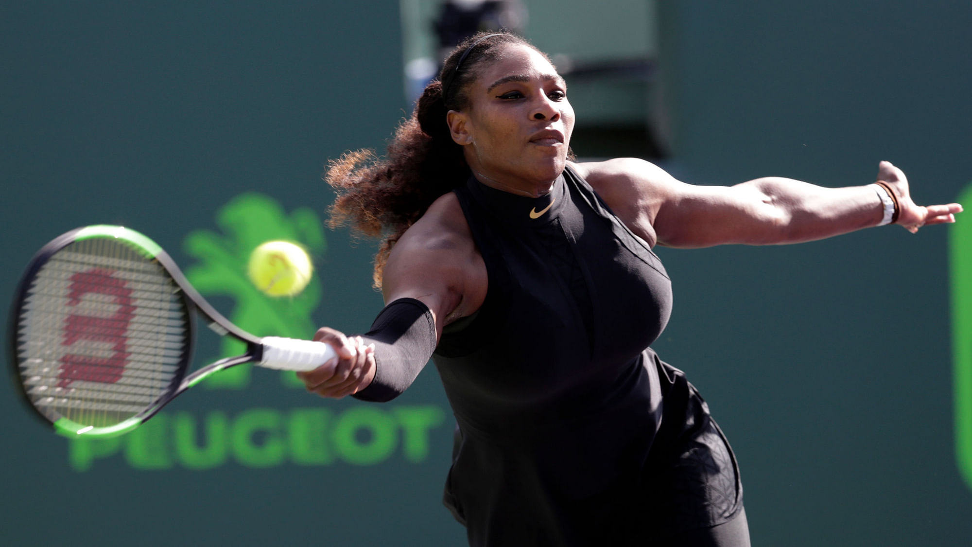 French Open organisers announced on Monday they will not give Serena Williams a seeding.