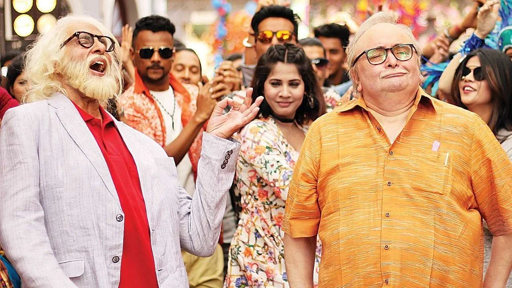 Well played! Amitabh Bachchan and Rishi Kapoor in <i>102 Not Out.</i>
