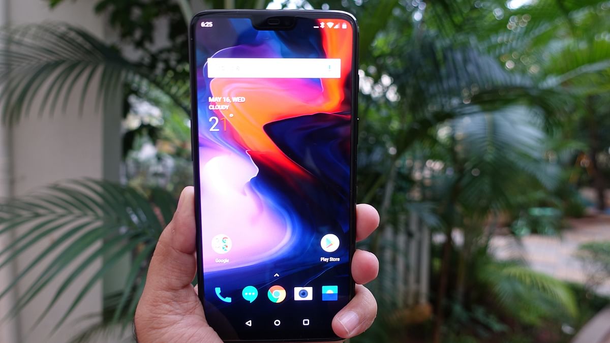 OnePlus 6 has been globally launched. It comes with a notch-laden screen and runs on Android 8 Oreo. 