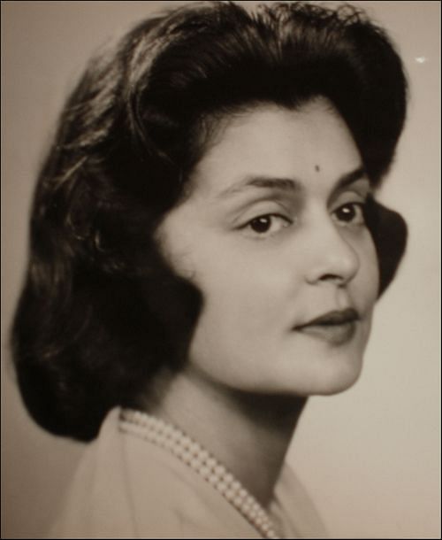 We take a look at Gayatri Devi’s time in prison, and her relationship with Indira Gandhi. 