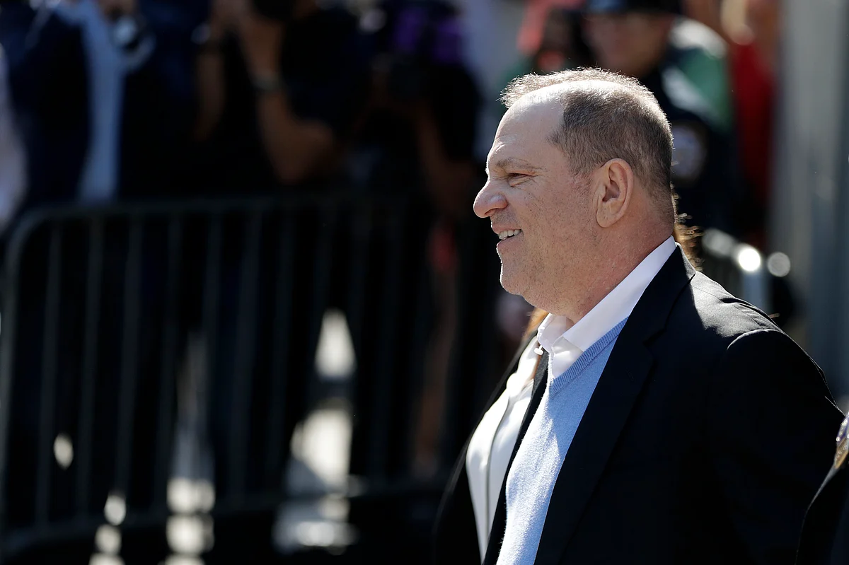 Harvey Weinstein leaves the first precinct of the New York City Police Department after turning himself to authorities following allegations of sexual misconduct, Friday, May 25, 2018, in New York.