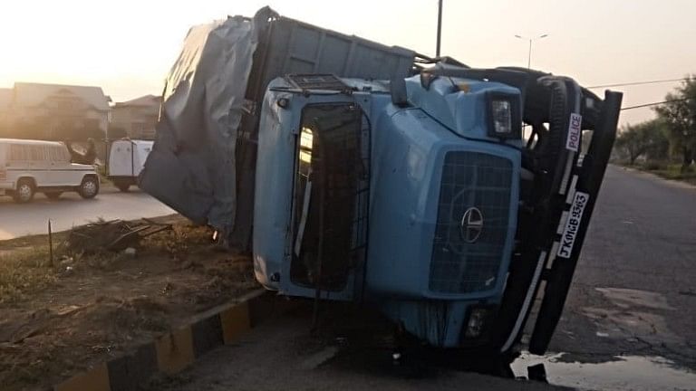 The truck carrying 21 CRPF personnel met with an accident around 5 am, 27 May.