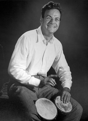 Feynman: A practical joking physicist, a paradigm of science