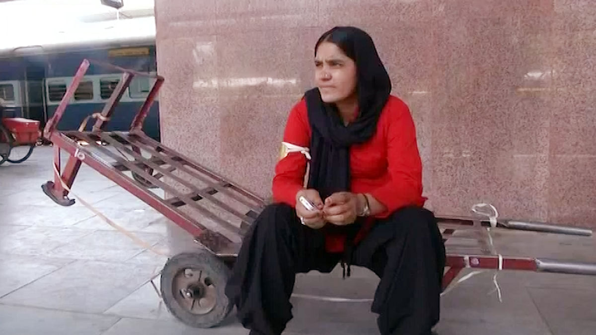1st Woman Sahayak In Jaipur Breaks Stereotypes, Battling All Odds