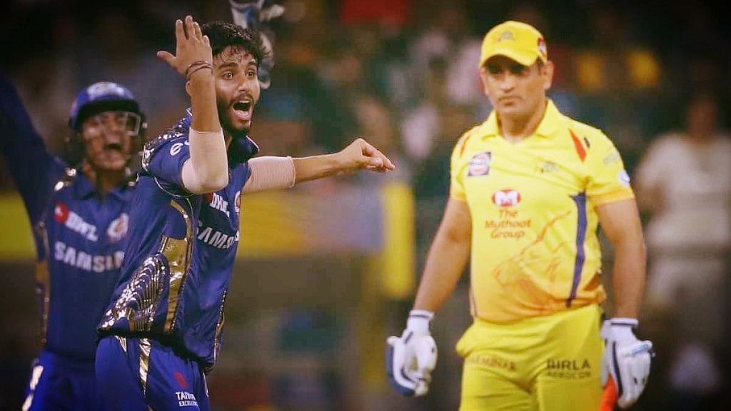 Mayank Markande appeals for the wicket of MS Dhoni.
