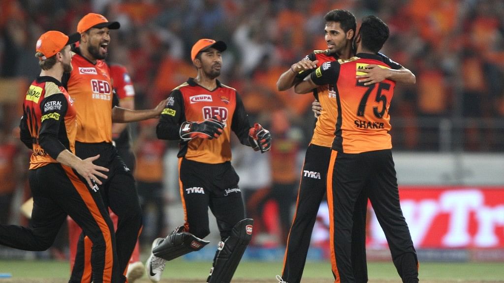 Download free Sunrisers Hyderabad Orange Kumar Poster Wallpaper -  MrWallpaper.com