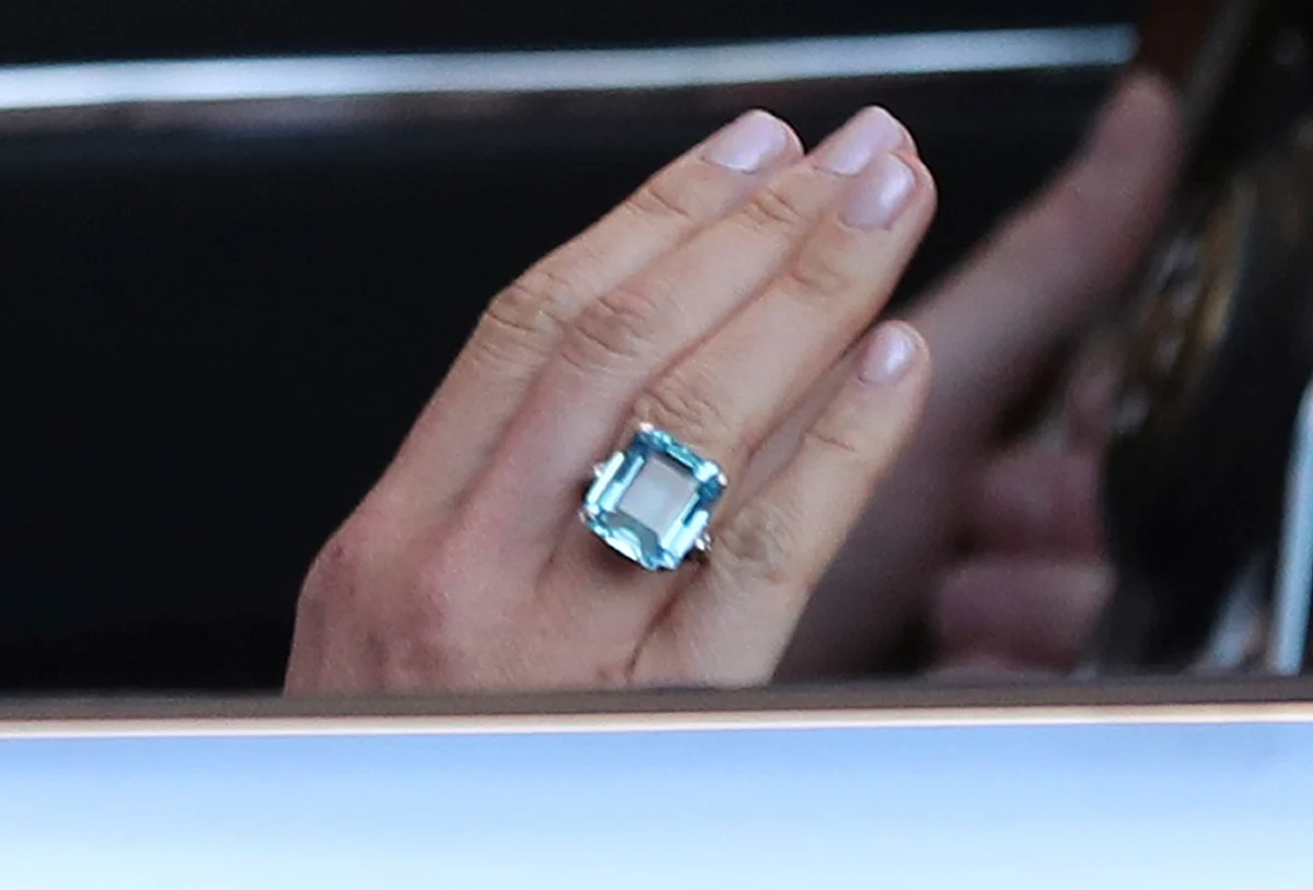The image shows a close up of the ring worn by the newly married Duchess of Sussex, Meghan Markle.