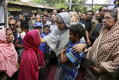 Chittagong: Bangladesh Prime Minister Sheikh Hasina visits Kutupalong Rohingya refugee camp in Cox