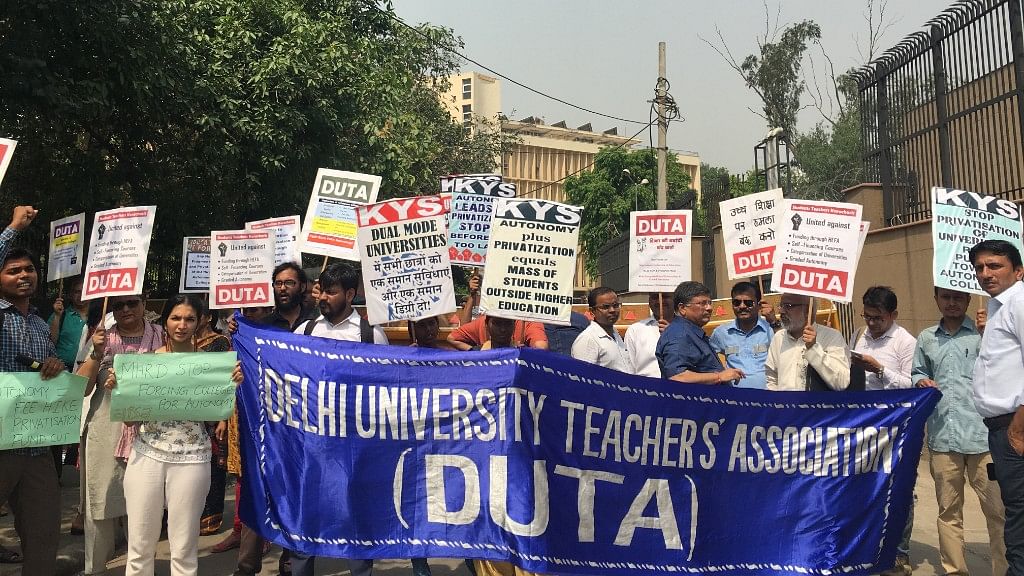 Members of Delhi University Teachers’ Association protest against autonomy outside the UGC’s office in New Delhi on 27 April 2018.