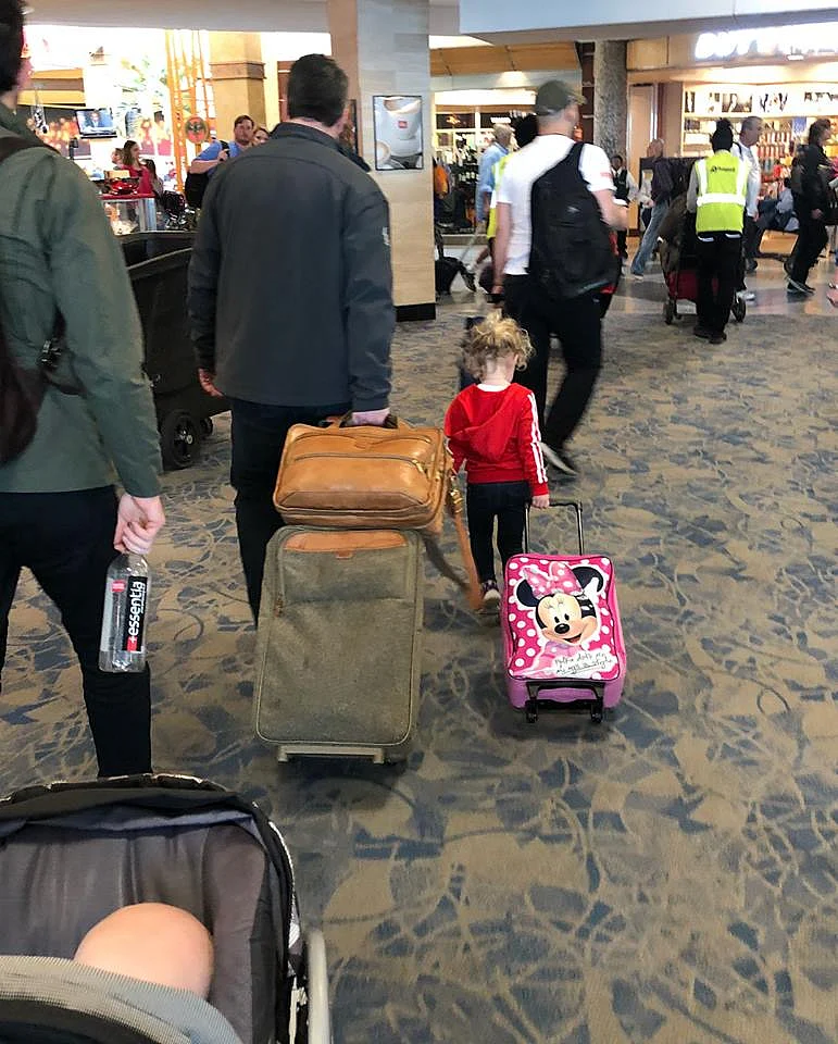 Twitter Reacts To An Unlikely Bond Between a 51-Yr-Old & 3-Yr-Old