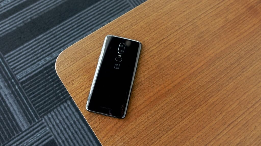 OnePlus 6 has been globally launched. It comes with a notch-laden screen and runs on Android 8 Oreo. 