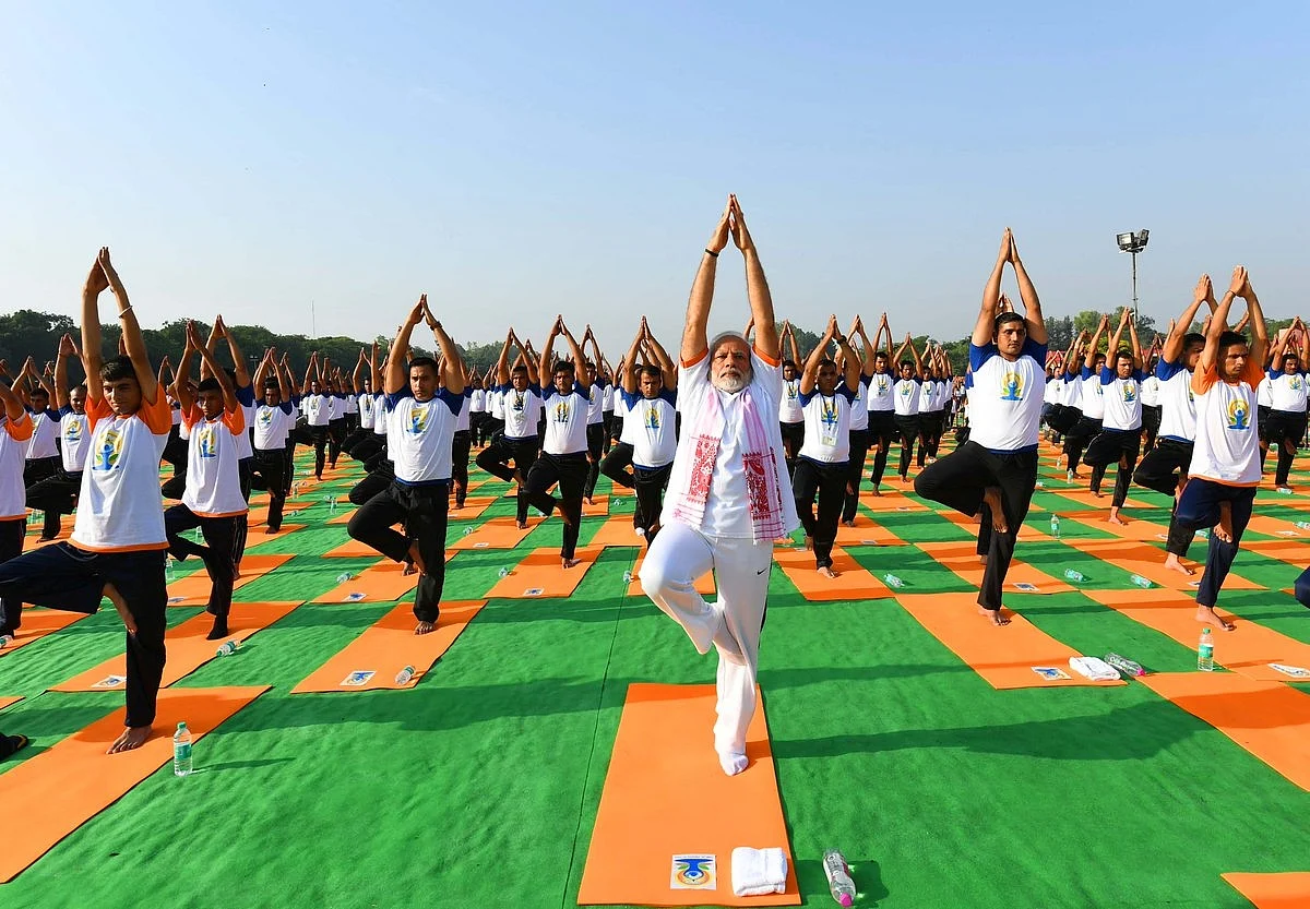 From Kangana to PM Modi: Here’s How the World Celebrated Yoga Day