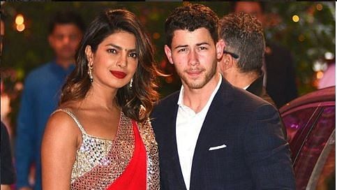 The rumoured couple arrived hand-in-hand at the pre-engagement bash.