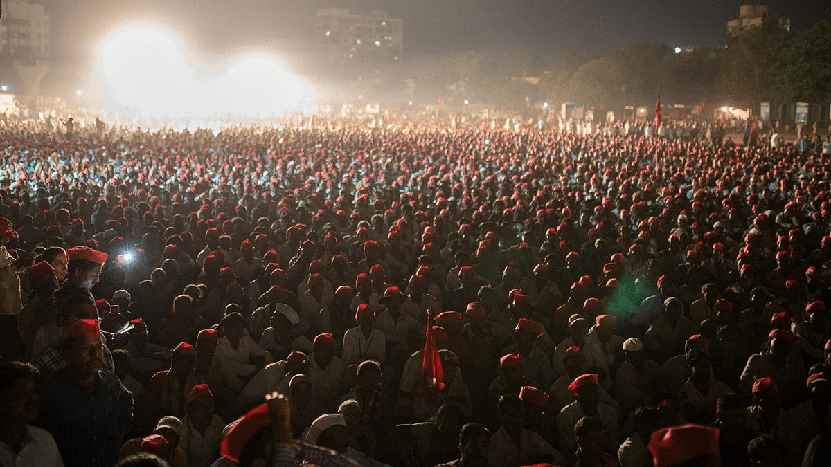 A Long March of the Dispossessed to Delhi