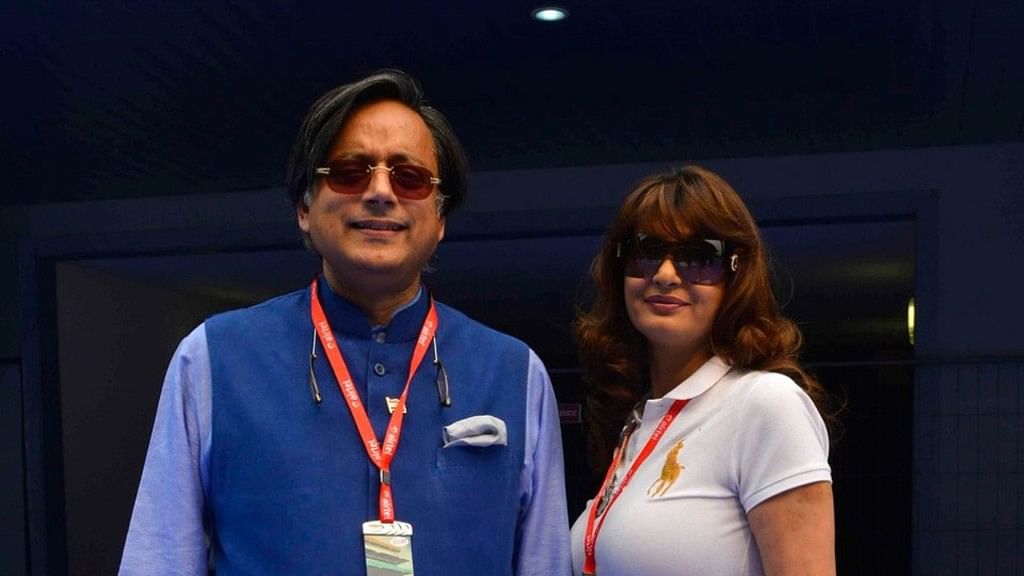 Shashi Tharoor with Sunanda Pushkar.<a href="http://www.thequint.com/section/Opinion"></a>