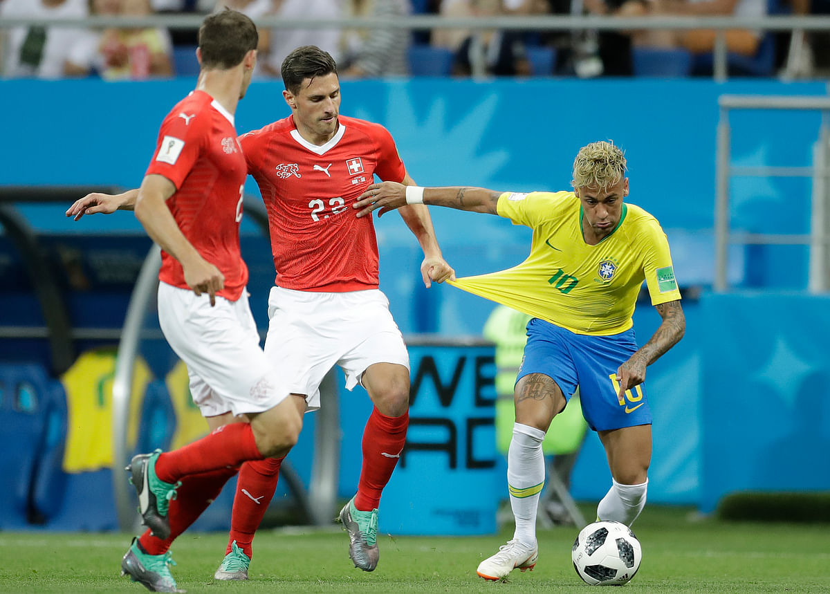 A second-half header from Zuber cancelled out a sensational early goal from Coutinho as Switzerland and Brazil drew.