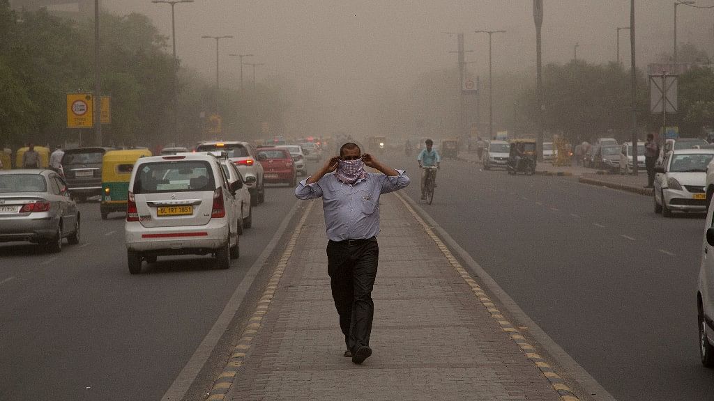 Delhi to Witness Thunder, Dust Storm on Tuesday & Wednesday: MET