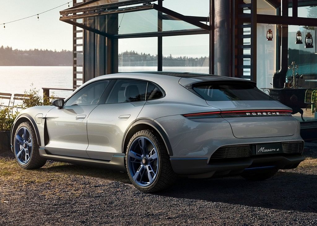 The Taycan comes as a part of Porsche’s €6 E-Mobility plan.