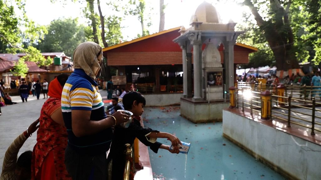 Despite the tense situation, Kashmiri Pandit devotees flocked to the temple for the annual Kheer Bhawani festival. 