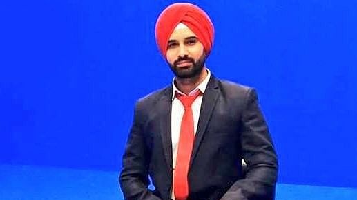 First male Sikh anchor Harmeet SIngh hired by a Pakistani news channel.&nbsp;
