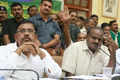 Karnataka Chief Minister H.D. Kumaraswamy and Deputy Chief Minister G. Parameshwara. (Photo: IANS)