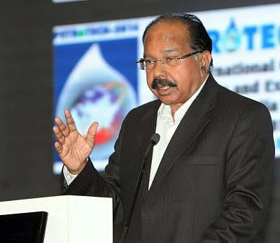 M. Veerappa Moily. (File Photo: IANS)