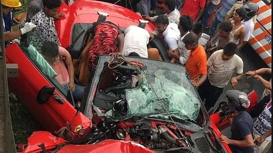 Shibaji Roy was declared dead on arrival at a private hospital in Kolkata on Sunday afternoon.