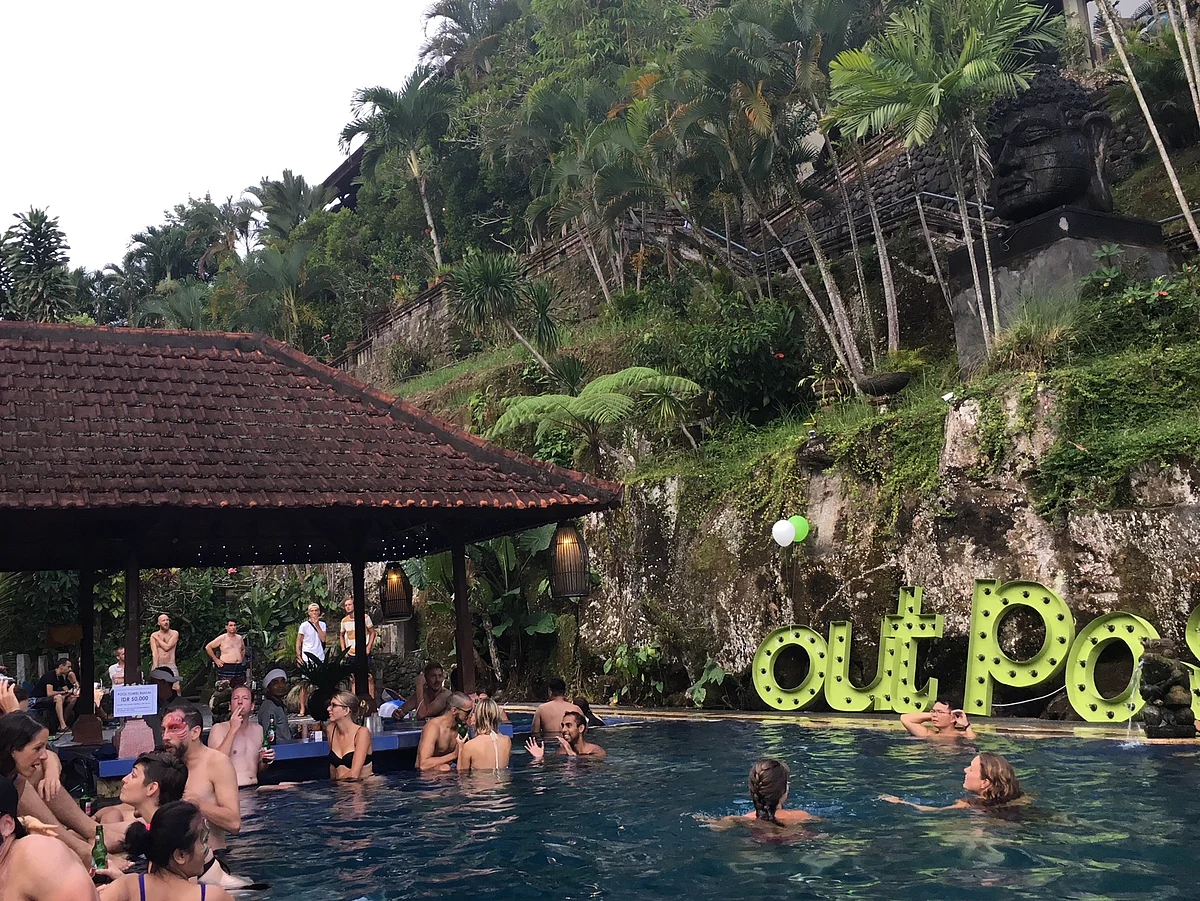Here’s How You Can Travel Like a Digital Nomad