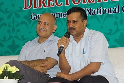 New Delhi: Delhi Chief Minister Arvind Kejriwal and Deputy Chief Minister Manish Sisodia during an interaction with the students of government school who cleared JEE Main 2018 in New Delhi, on June 4, 2018. (Photo: IANS)