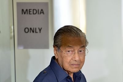 Kuala Lumpur, June 8 : Malaysian Prime Minister Mahathir Mohamad on Friday introduced a no-gift policy for his cabinet ministers as he vowed to build a clean government. (Xinhua/Chong Voon Chung/IANS)