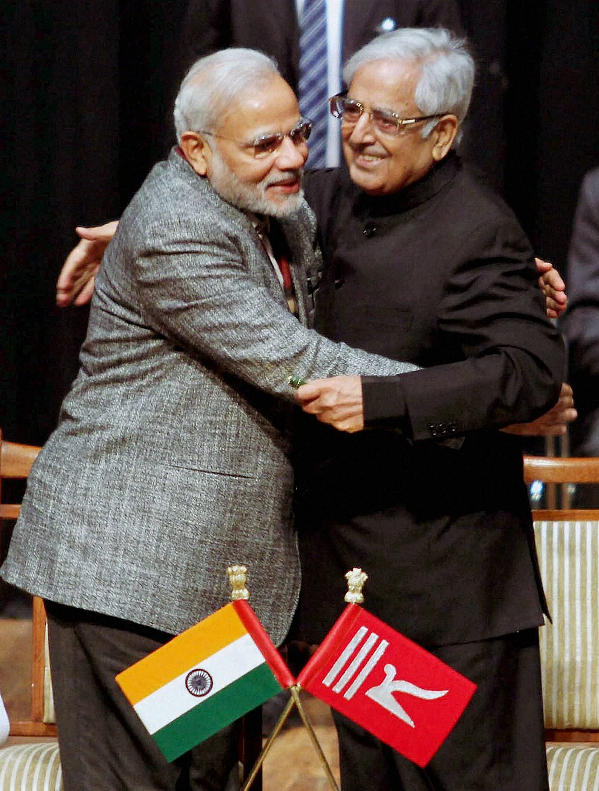 File photo of Pime Minister Narendra Modi hugging late former J&K chief minister Mufti Mohammad Sayeed. 