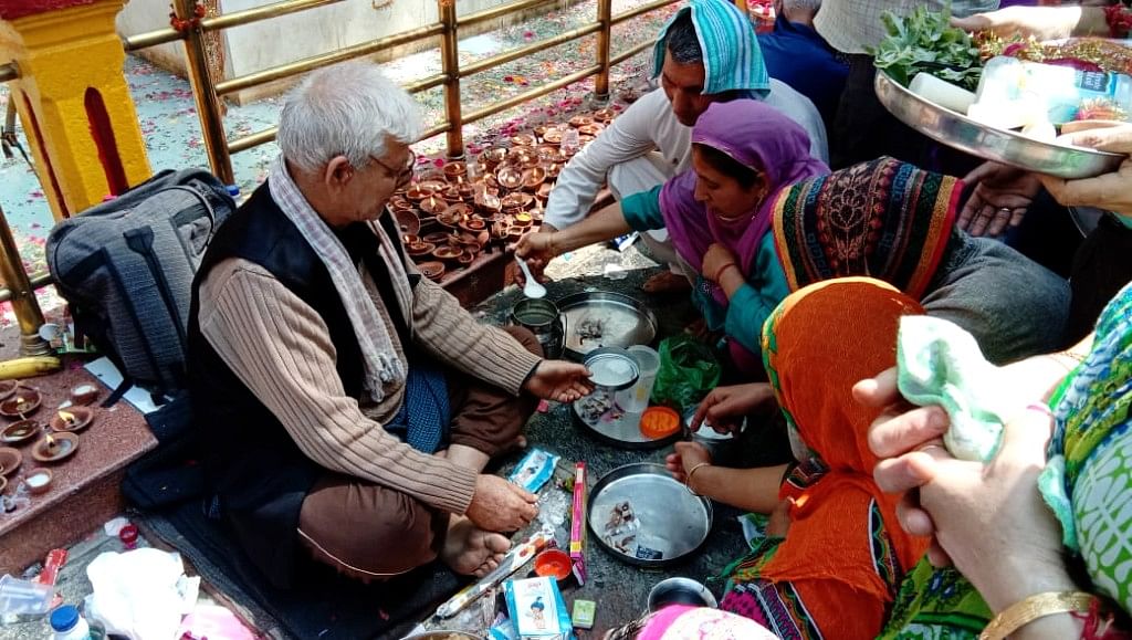 Despite the tense situation, Kashmiri Pandit devotees flocked to the temple for the annual Kheer Bhawani festival. 