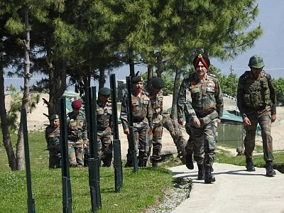 Srinagar: General Officer Commanding-in-Chief of the Northern Command Lieutenant General Ranbir Singh arrives in Srinagar on June 4, 2018. (Photo: IANS)