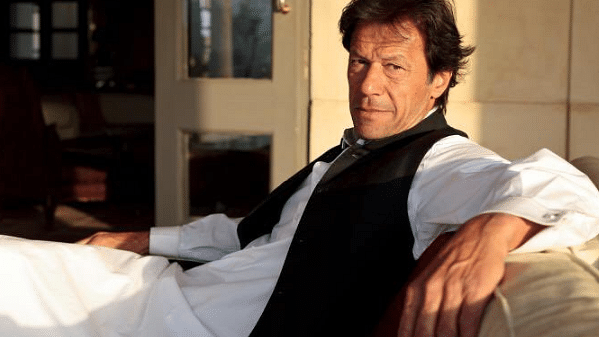 Twitter Can’t Look Away as Imran Khan Set to Sweep Pakistan Polls