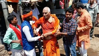 Injured social activist Swami Agnivesh after being assaulted in Pakur, Jharkhand.