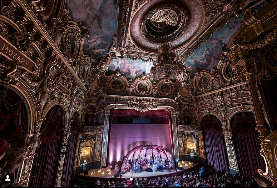 Now that’s what you call a mandap set-up!&nbsp;