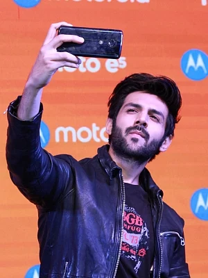 New Delhi: Actor Kartik Aaryan at the launch of Motorola Moto E5 Plus smartphone, in New Delhi on July 10, 2018. (Photo: Amlan Paliwal/IANS)