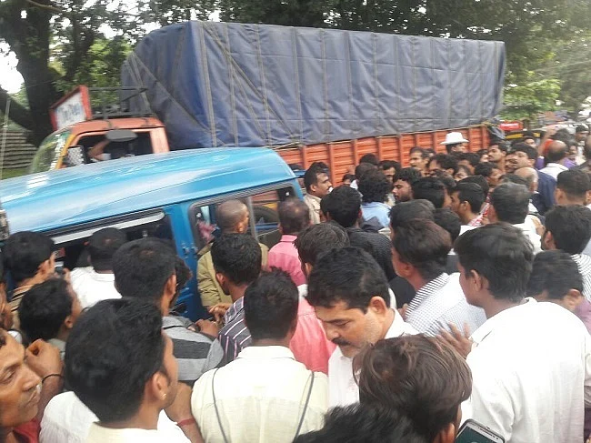 Mangaluru: Father Out with Kid Thrashed over Child-Lifting Rumours
