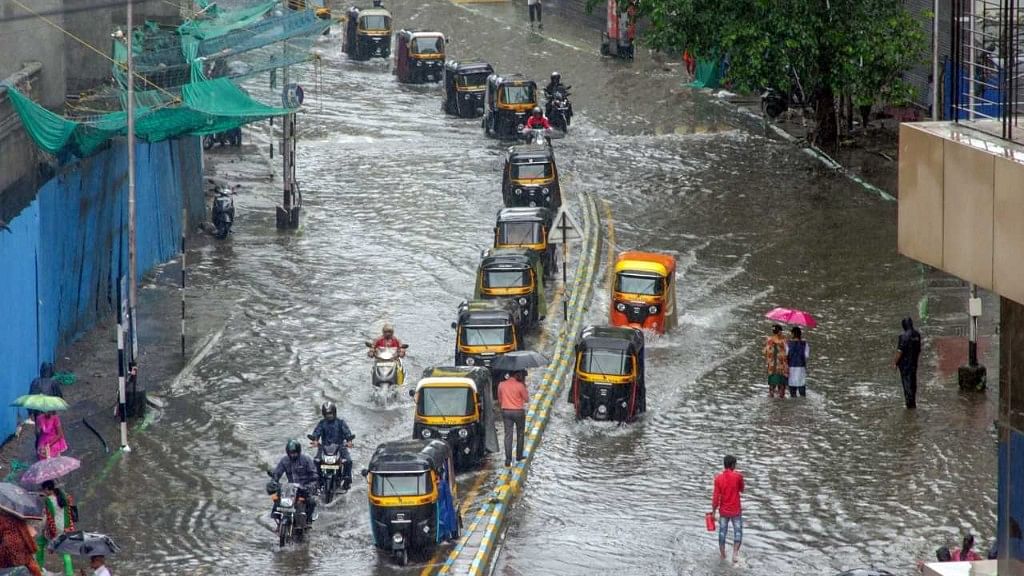Heavy rains lashed Mumbai and its outskirts.&nbsp;