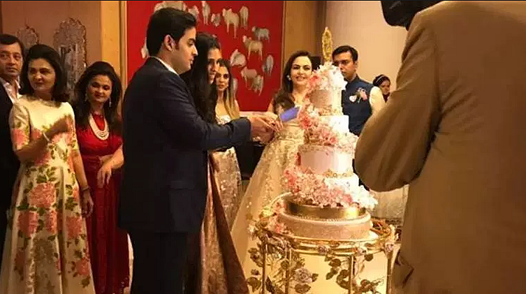 The proposal was followed by an engagement announcement with close family and friends in attendance.&nbsp;