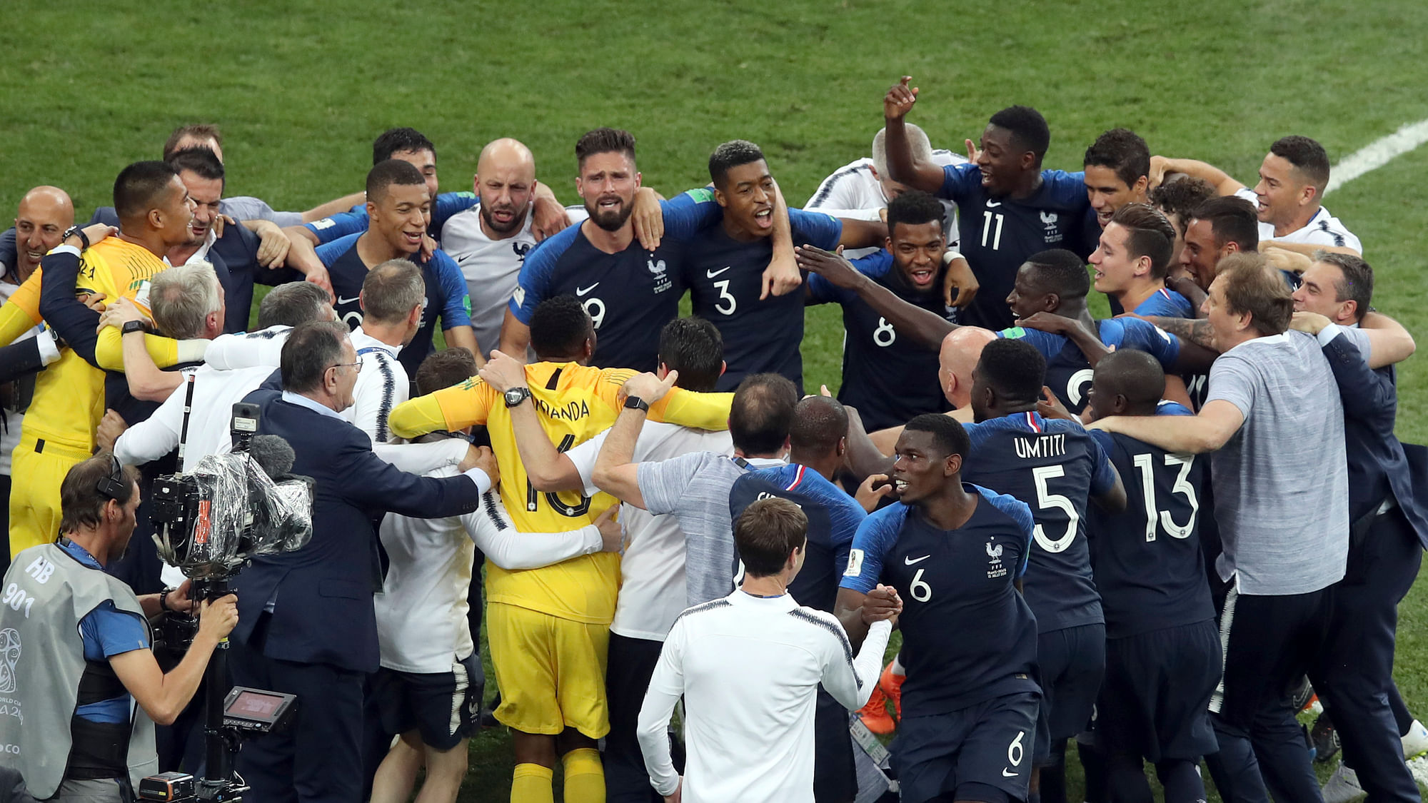 France players celebrate after beating Croatia 4-2 in the FIFA World Cup Final