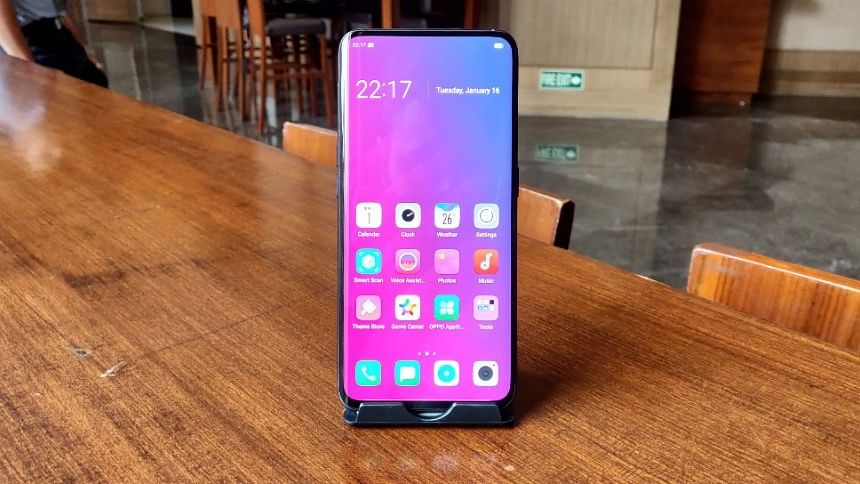 Oppo Find X comes with a 6.42-inch display