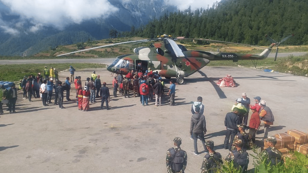 Image tweeted by the official Twitter page of Embassy of India Kathmandu reporting the rescue mission of Kailash Mansarovar Indian pilgrims.