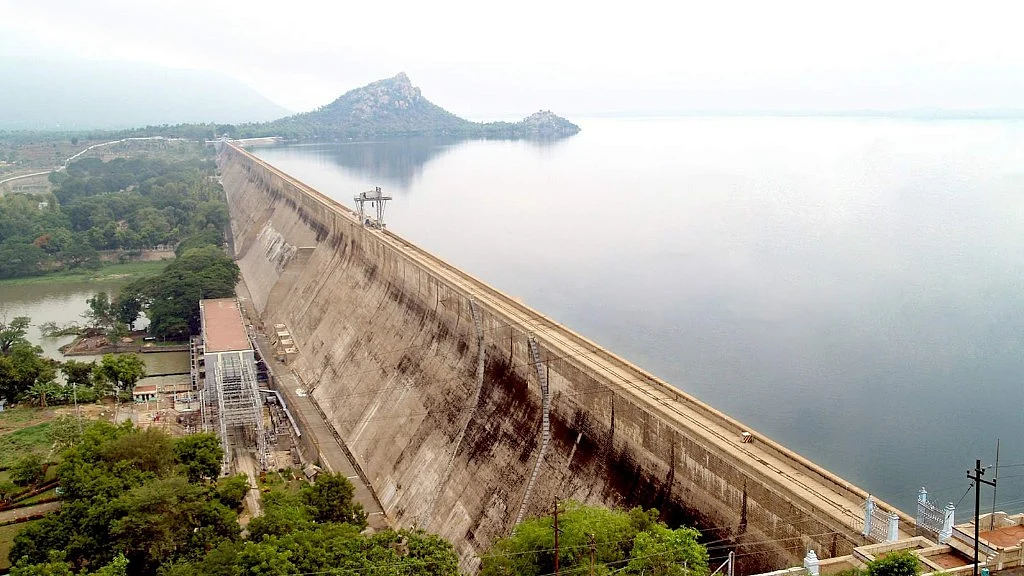 A flood warning has been issued in downstream areas along the Cauvery in Tamil Nadu, as the Mettur dam is fast filling up due to heavy rains in Karnataka.